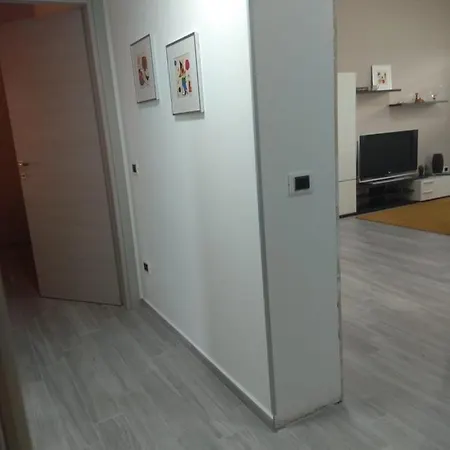 S.leone Homely Days Apartment *