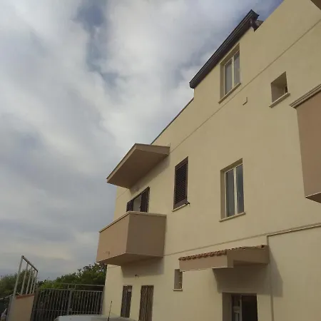 Apartment S.leone Homely Days